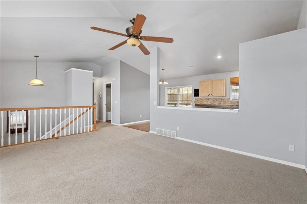 7645 Century Hills Road N, Billings, MT photo 4