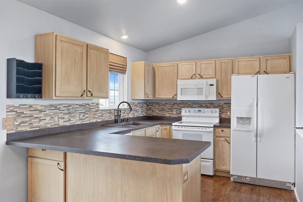 7645 Century Hills Road N, Billings, MT photo 7