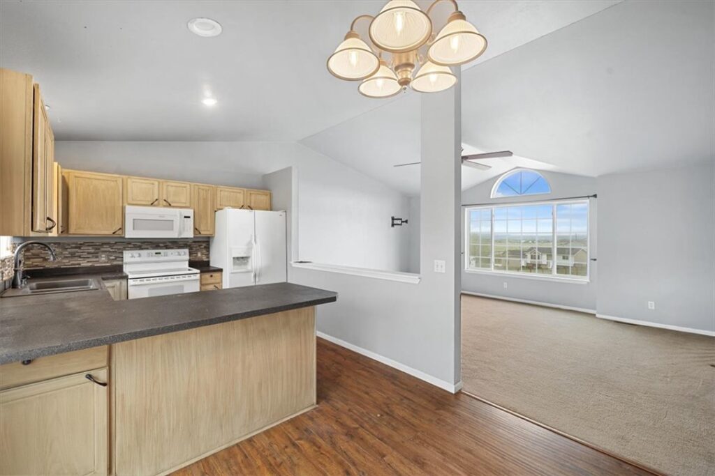 7645 Century Hills Road N, Billings, MT photo 8