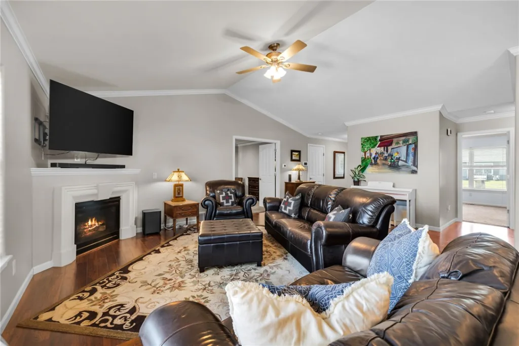 1217 Crystal Lake Lane, Billings, MT photo 2