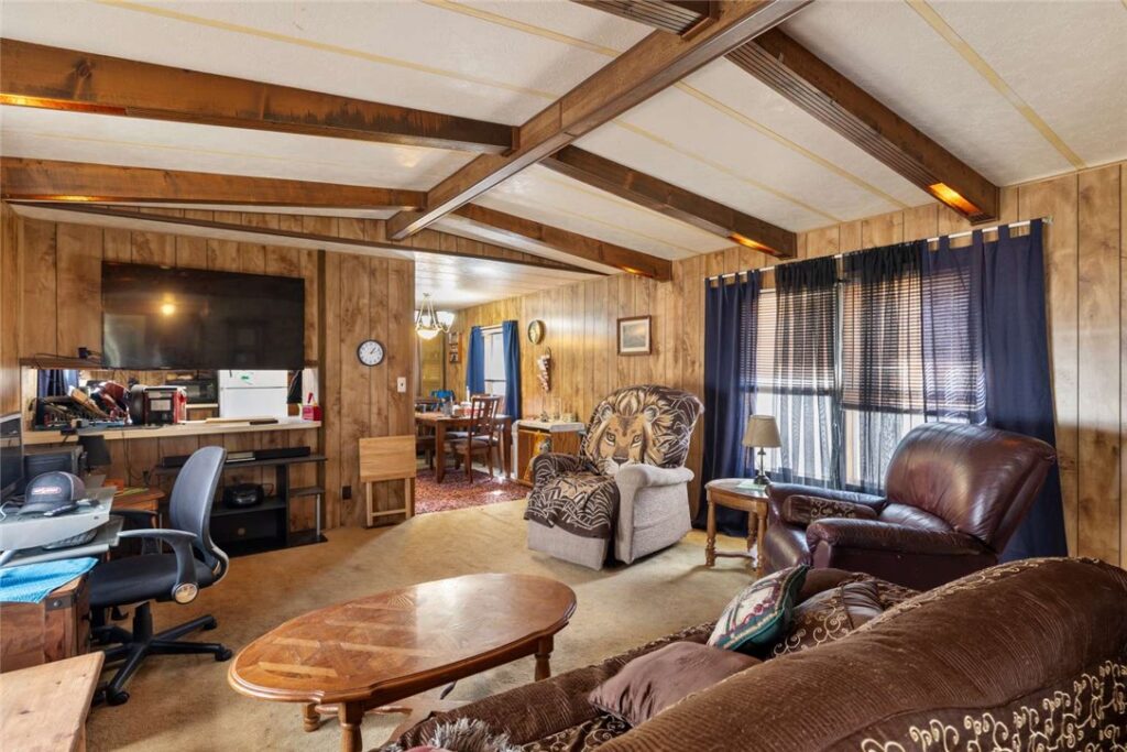 16 Woodgrain Drive, Billings, MT photo 3