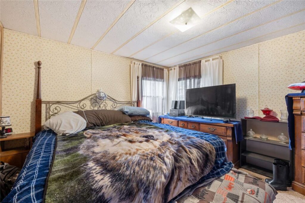 16 Woodgrain Drive, Billings, MT photo 9