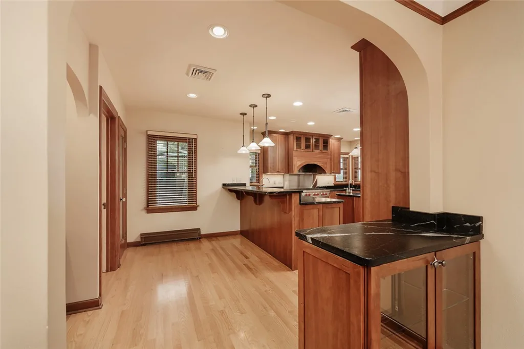1905 Poly Drive, Billings, MT photo 9