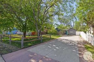 1240 Parkhill Drive, Billings, MT photo 3