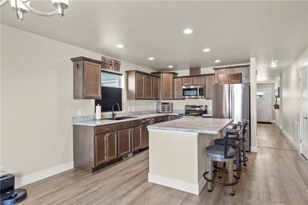 2244 Lindero Boulevard, Billings, MT Single Family in Billings, MT photo 4
