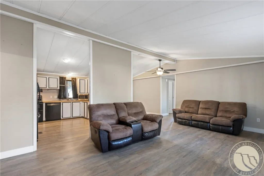 535 Jemstone Drive, Billings, MT photo 2