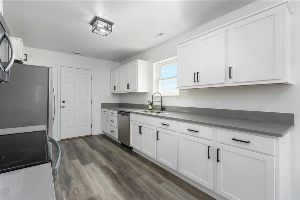 903 Lynch Drive 10, Billings, MT photo 6