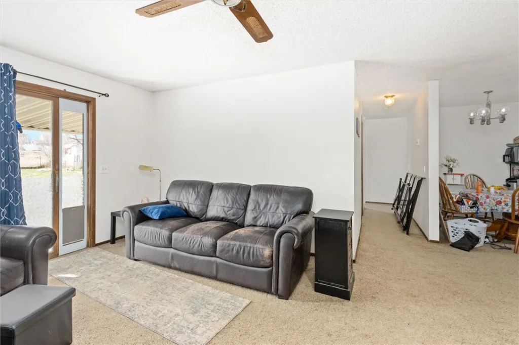 130-132 Stillwater Ln, Billings, MT photo 5