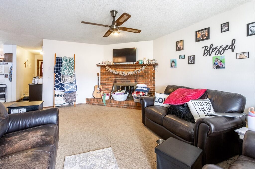 130-132 Stillwater Ln, Billings, MT photo 6