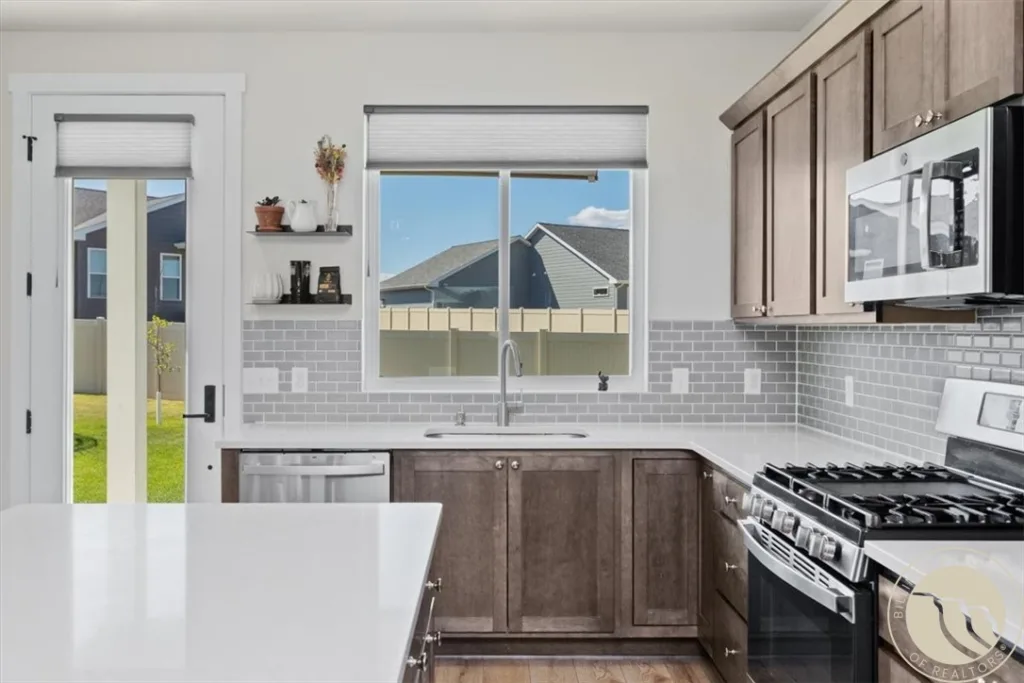 2432 W Bonito Loop, Billings, MT Single Family in Billings, MT photo 10