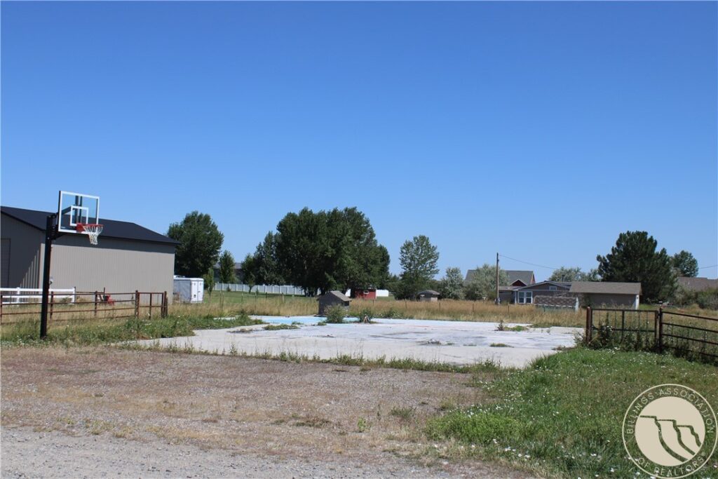 545 Pike Court, Billings, MT photo 3