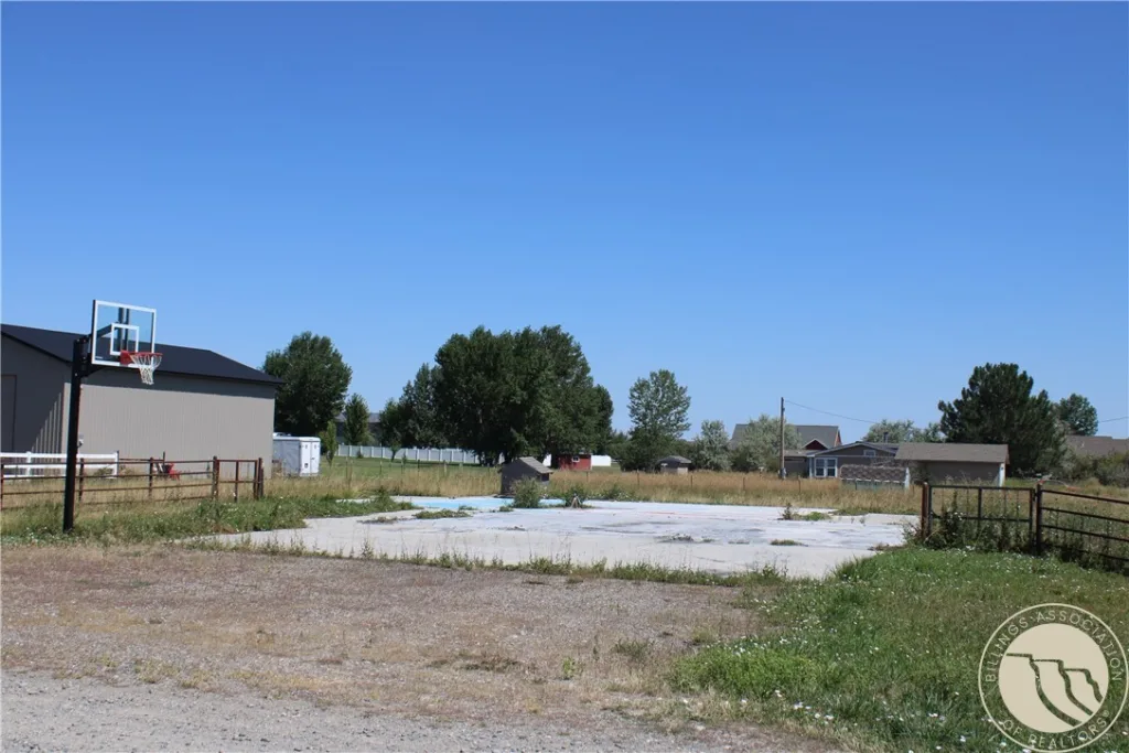 545 Pike Court, Billings, MT photo 3
