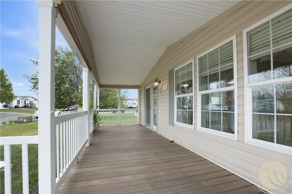 3700 Louis Drive, Huntley, MT photo 3