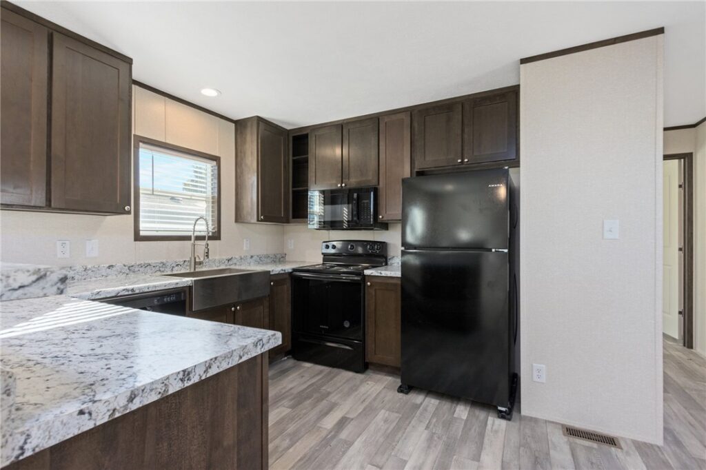 2224 U.S. Highway 87 East #17, Billings, MT Single Family in Billings, MT photo 6