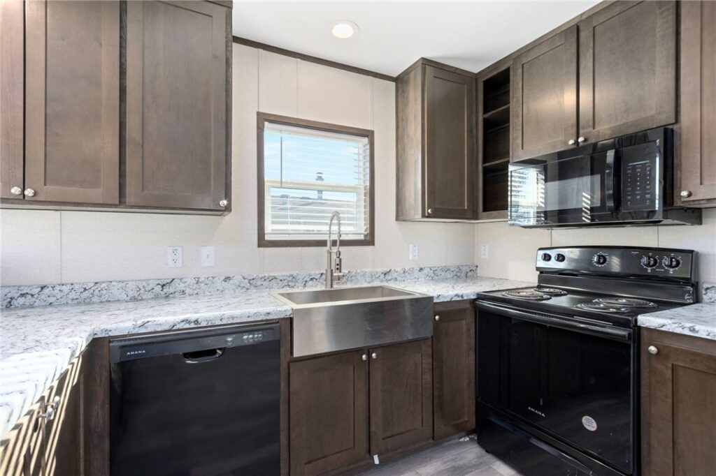 2224 U.S. Highway 87 East #17, Billings, MT Single Family in Billings, MT photo 8