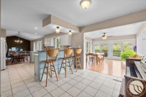 611 Indian Trail, Billings, MT photo 4