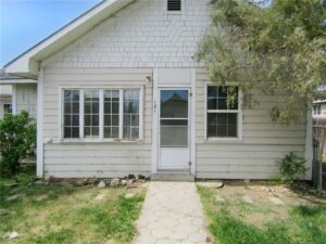 121 Peritse Avenue, Huntley, MT photo 2
