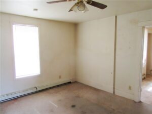 121 Peritse Avenue, Huntley, MT photo 3
