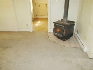 121 Peritse Avenue, Huntley, MT photo 4
