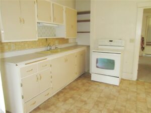 121 Peritse Avenue, Huntley, MT photo 5