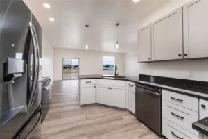 1377 W Eugene Avenue, Billings, MT photo 8