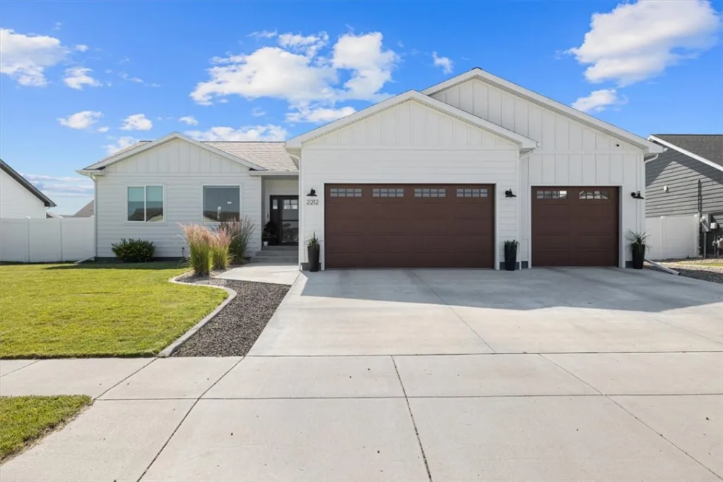 2212 Gleneagles Boulevard, Billings, MT
