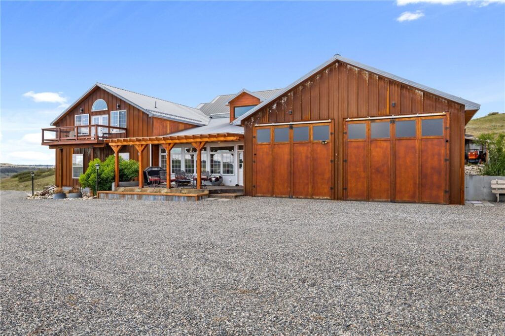 591 Squaw Creek Road, Huntley, MT Single Family in Huntley, MT photo 3