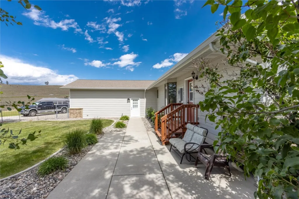 1301 Whispering Pines Drive, Billings, MT Single Family in Billings, MT photo 2