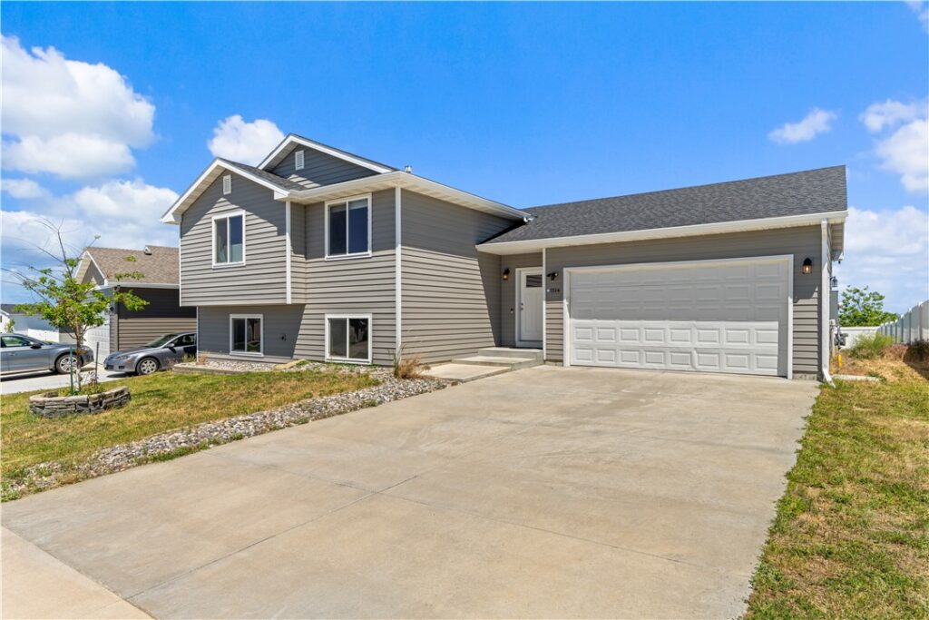 1514 Topanga Avenue, Billings, MT Single Family in Billings, MT photo 2