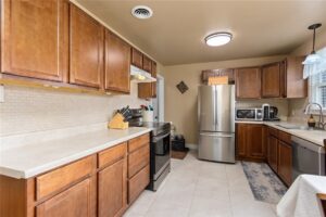 2211 Yellowstone Avenue, Billings, MT photo 8