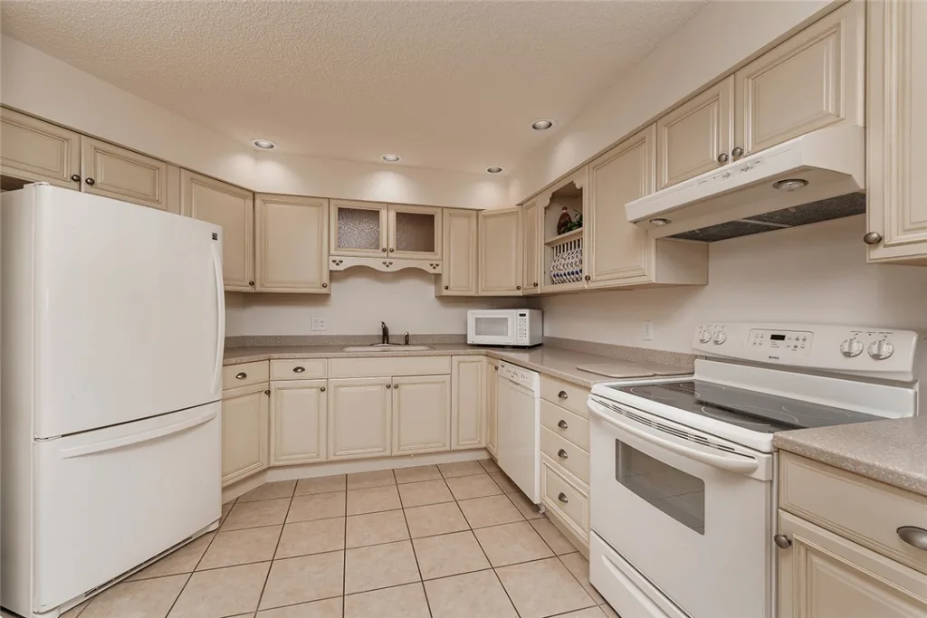 1400 Poly Drive 4D, Billings, MT Condo in Billings, MT photo 3