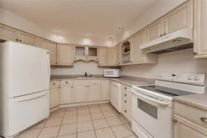 1400 Poly Drive 4D, Billings, MT photo 3