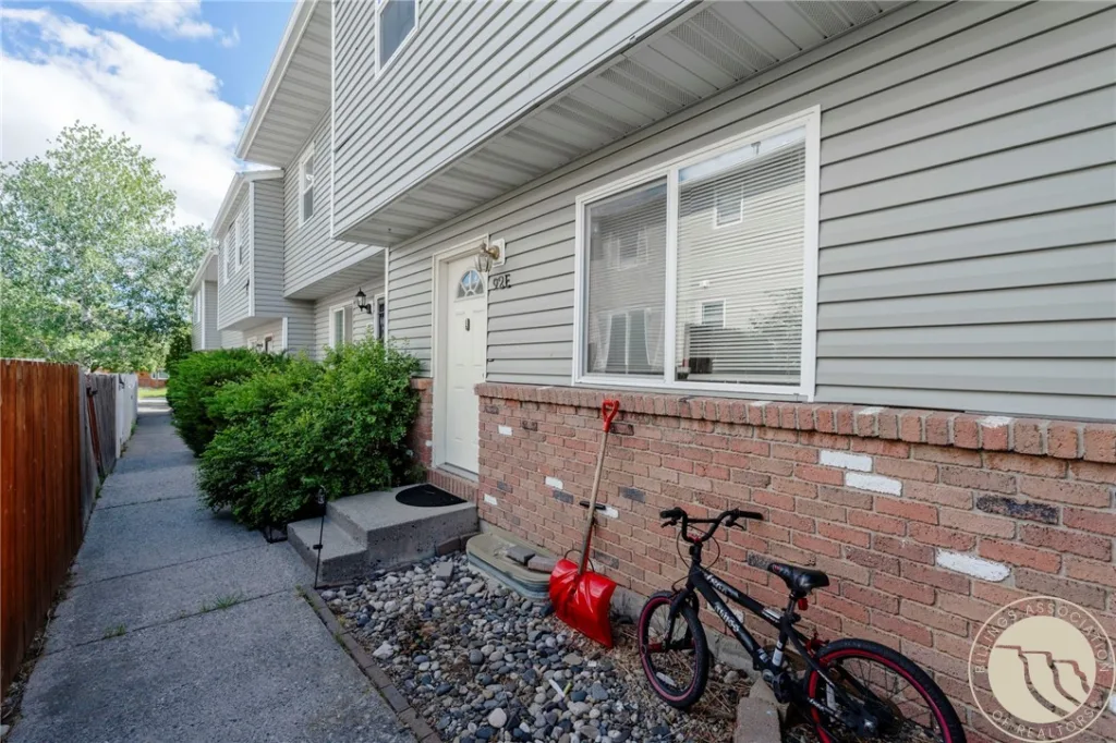 92 W Antelope Trail #E, Billings, MT Condo in Billings, MT photo 2