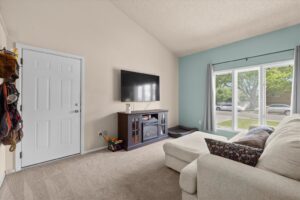 582 Mecca Drive, Billings, MT photo 4