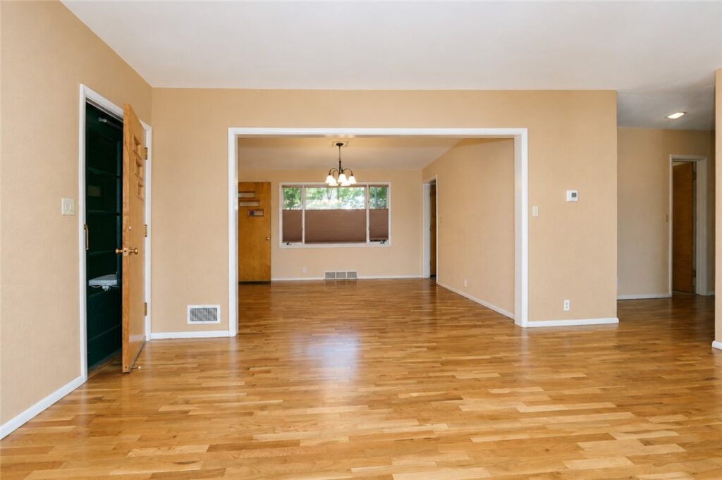 2702 Sunnyview Lane, Billings, MT Single Family in Billings, MT photo 8