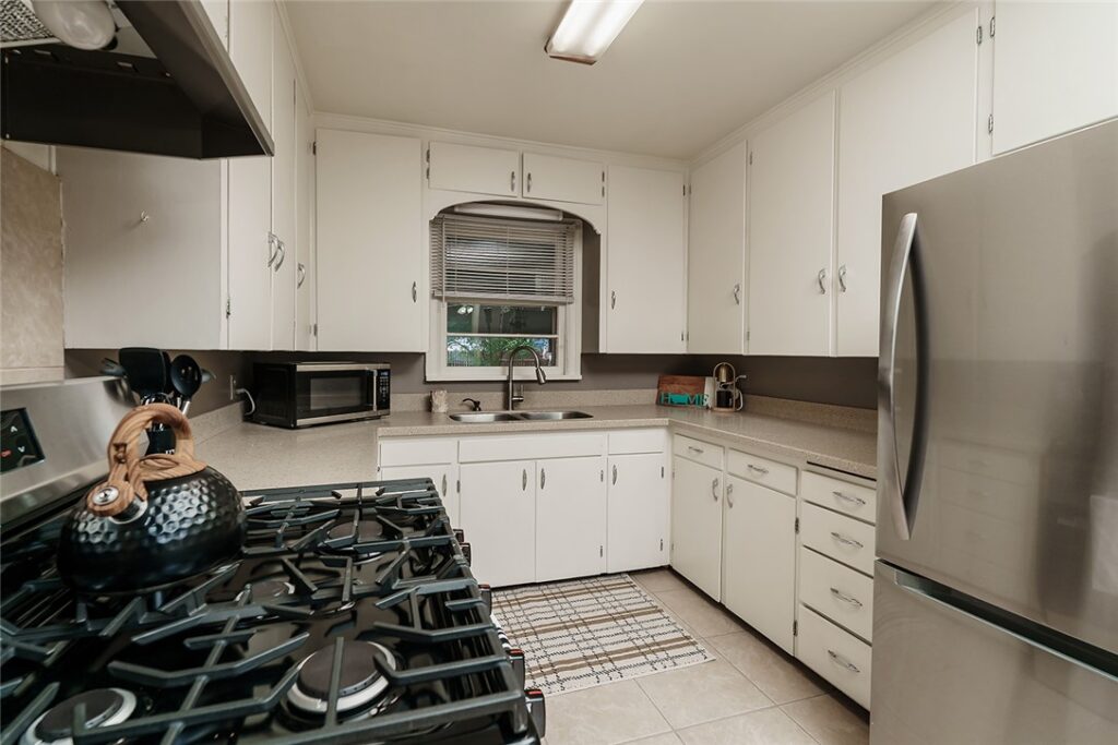 1719 Avenue D, Billings, MT Single Family in Billings, MT photo 6