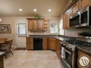 3737 Fairmeadow Court, Billings, MT photo 3