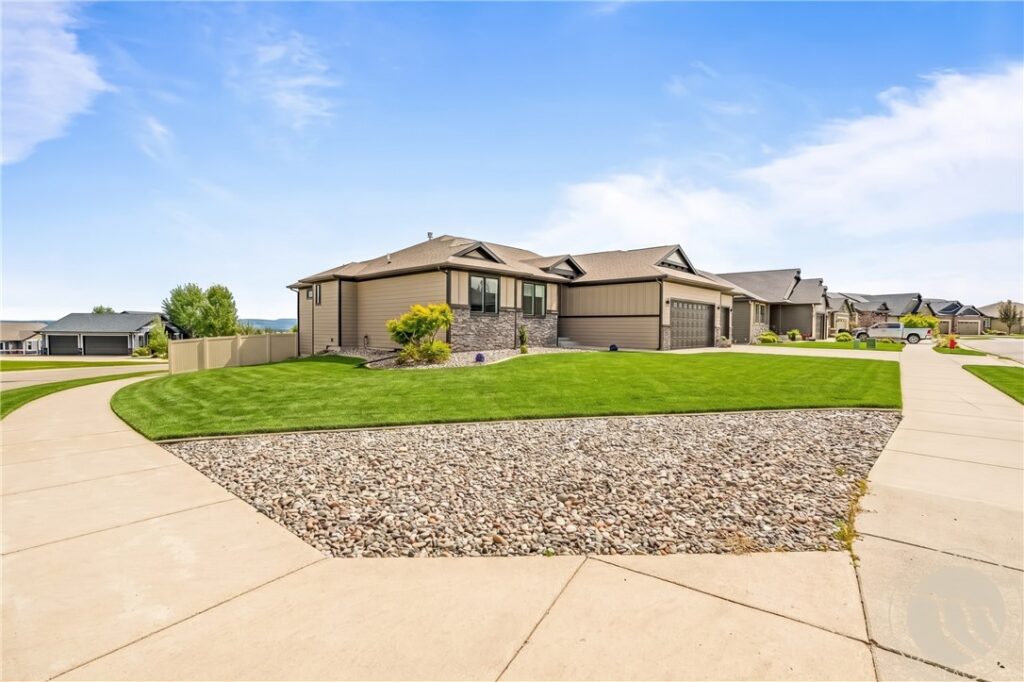 3076 Western Bluffs Boulevard, Billings, MT Single Family in Billings, MT photo 4