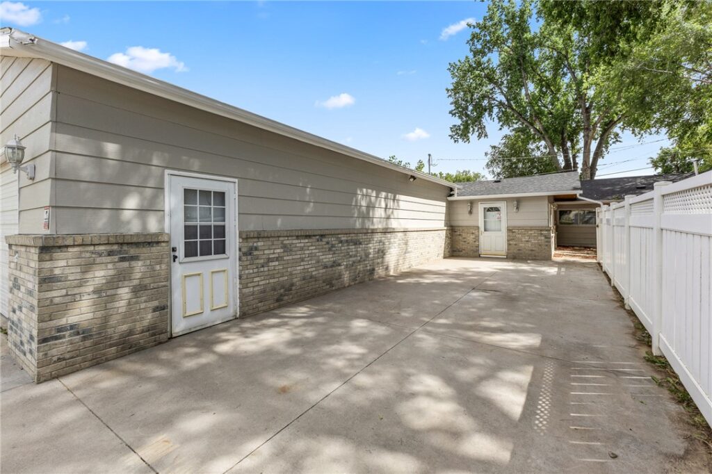 4142 Morgan Avenue, Billings, MT Single Family in Billings, MT photo 2