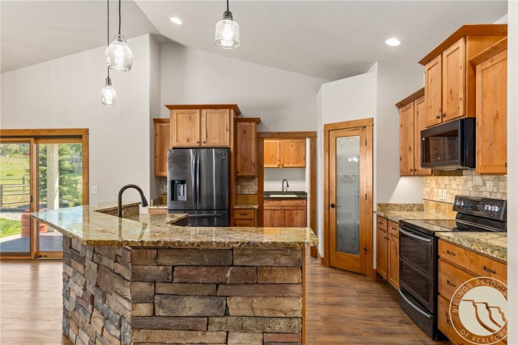 3877 High Trail Road, Billings, MT Single Family in Billings, MT photo 5