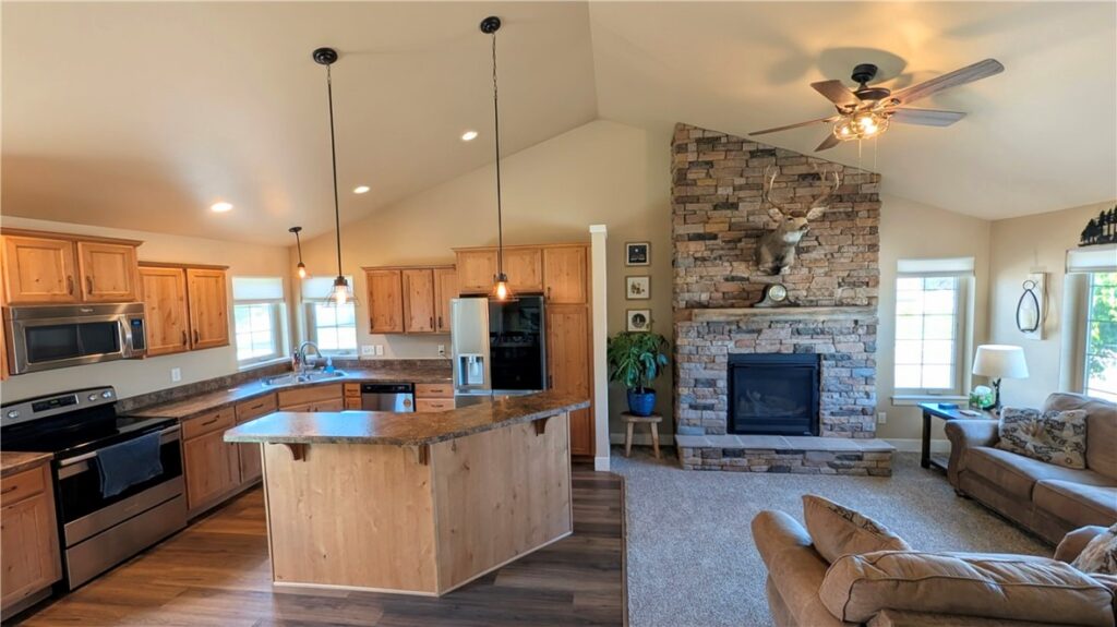 5338 N Castle Stone Square, Billings, MT Single Family in Billings, MT photo 2