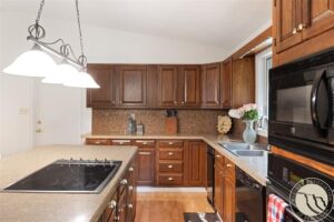 3043 Lloyd Mangrum Lane, Billings, MT photo 4