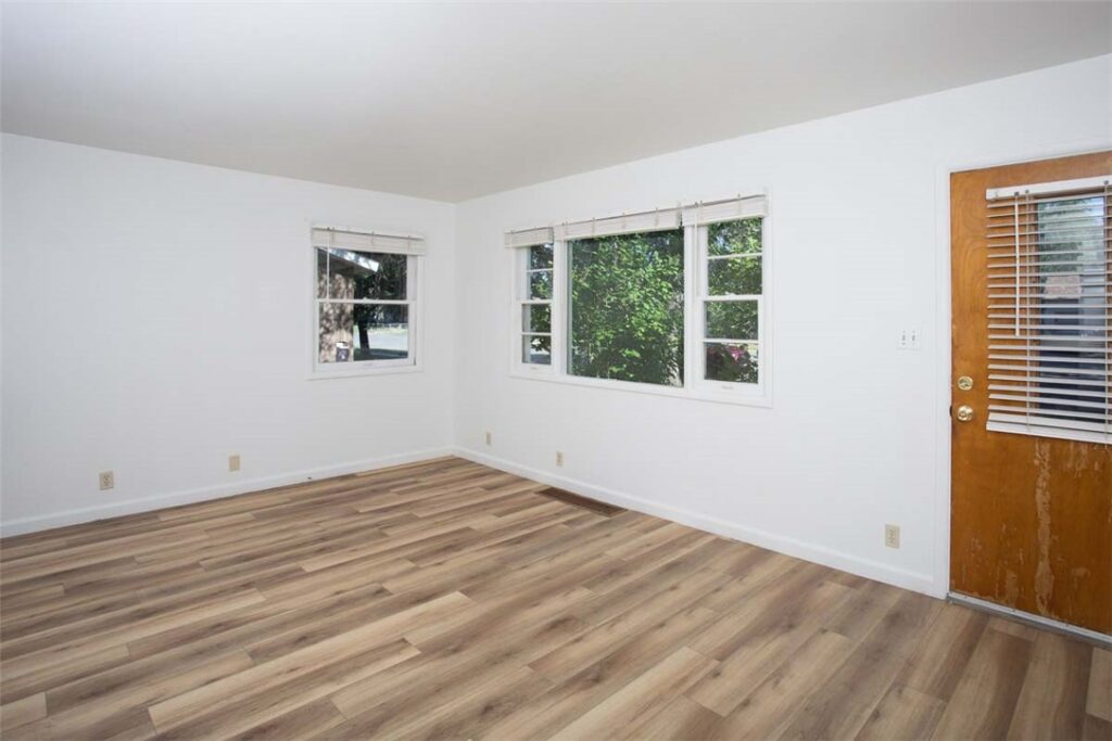 916 & 916 1/2 Howard Ave, Billings, MT Single Family in Billings, MT photo 5