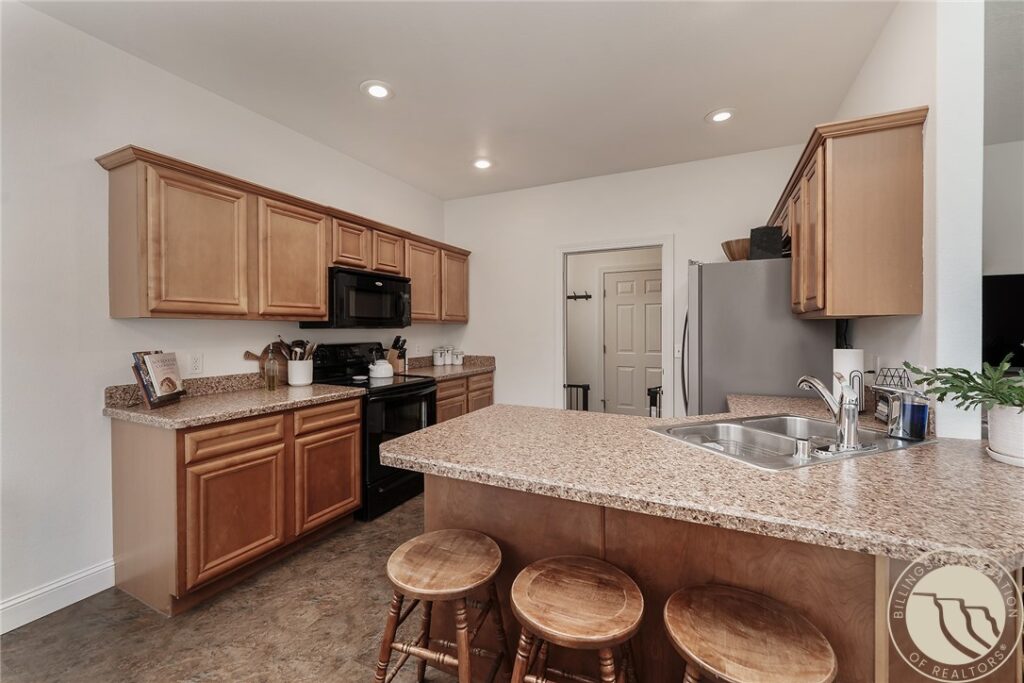 320 Covert Lane, Billings, MT Condo in Billings, MT photo 6