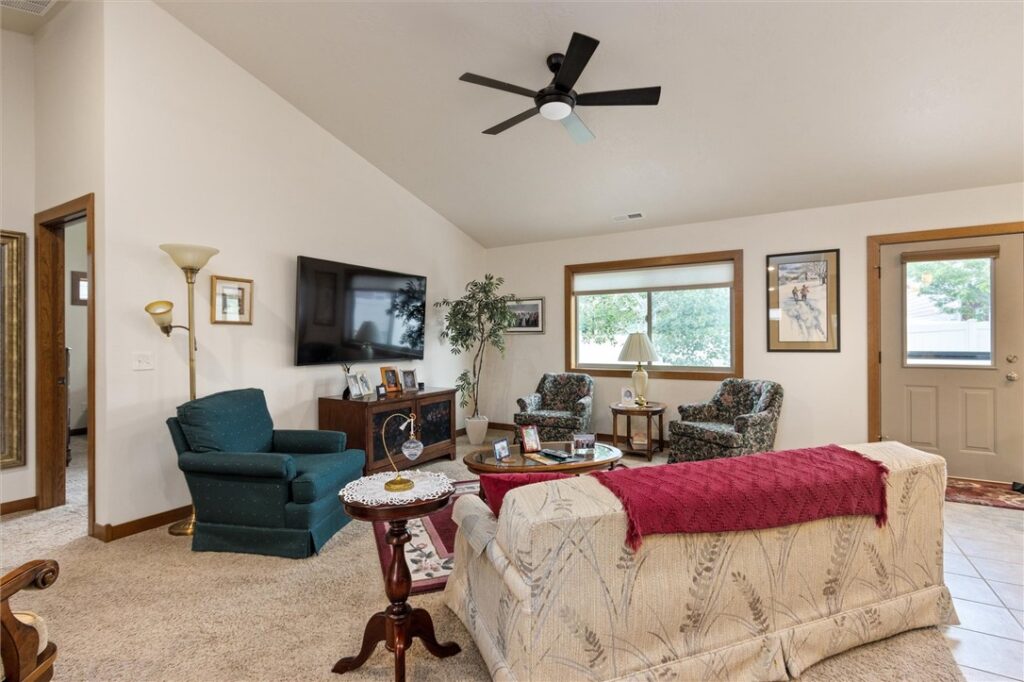 5933 Foxtail W, Billings, MT Townhouse in Billings, MT photo 5