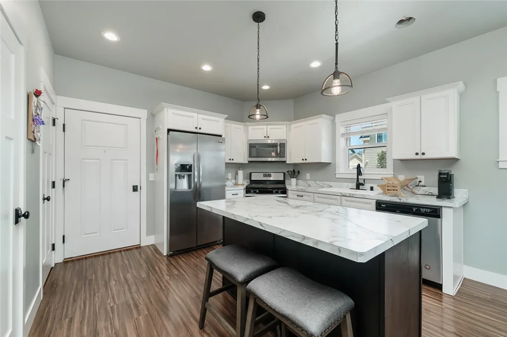 1722 Island View Drive, Billings, MT Single Family in Billings, MT photo 8