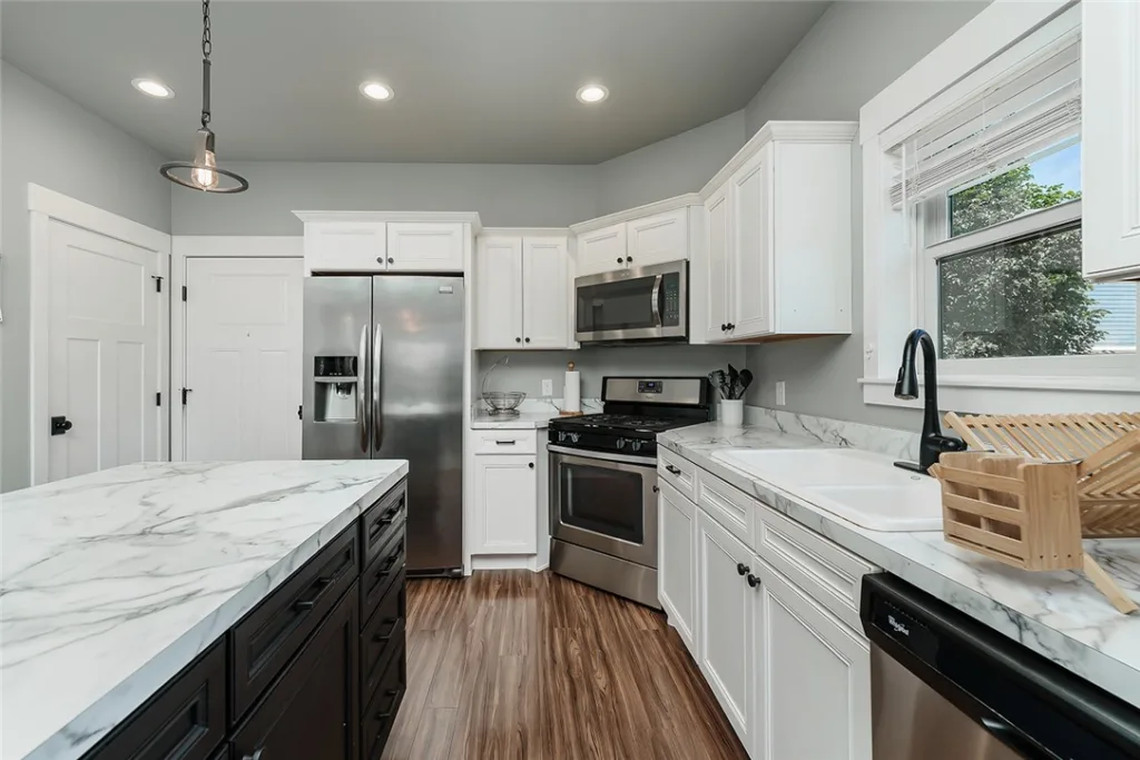 1722 Island View Drive, Billings, MT Single Family in Billings, MT photo 9