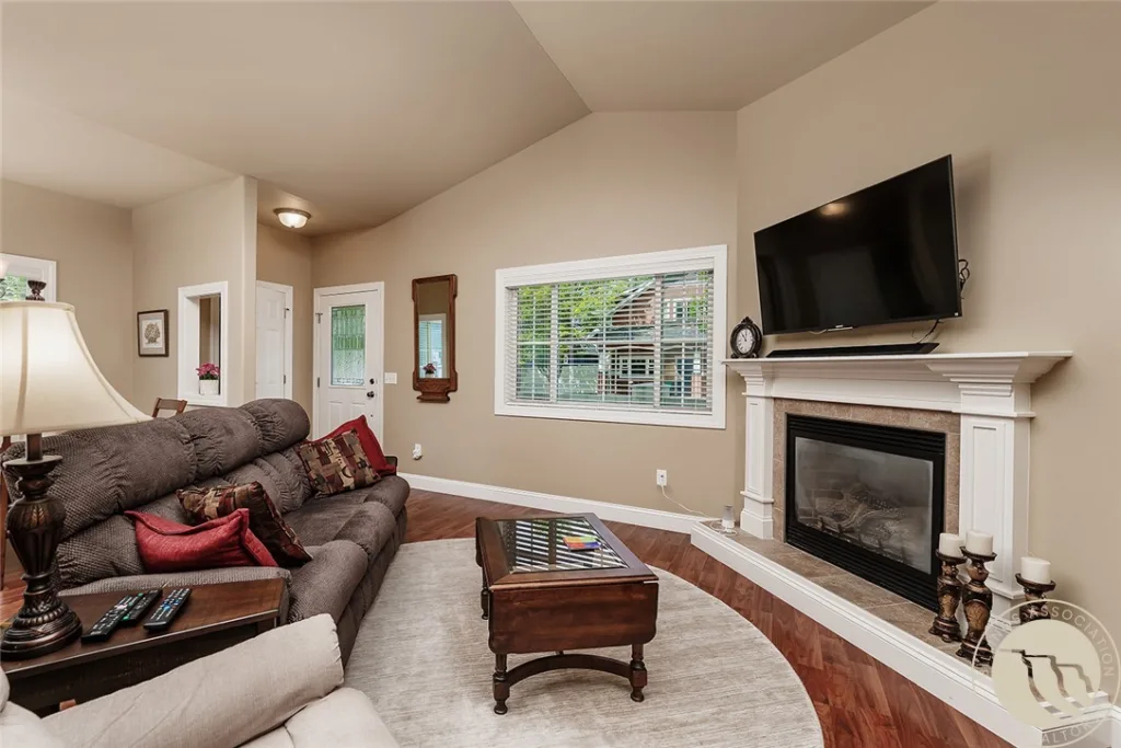 1629 Lone Pine Drive, Billings, MT Single Family in Billings, MT photo 4