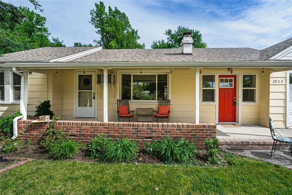 2723 Poly Drive, Billings, MT Single Family in Billings, MT photo 3