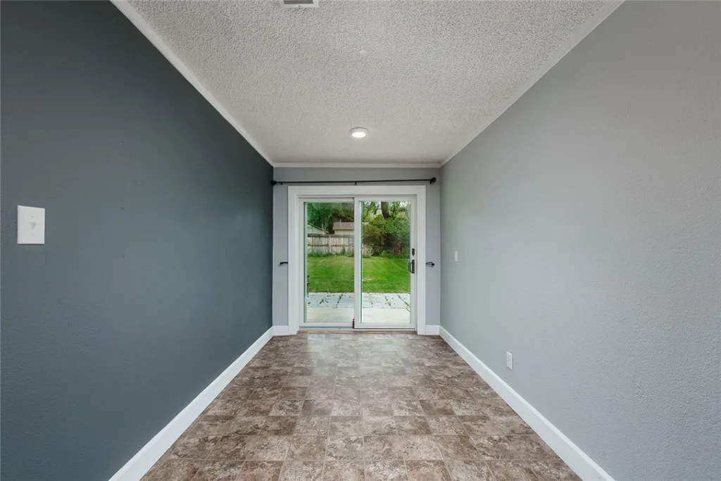 2723 Poly Drive, Billings, MT Single Family in Billings, MT photo 8